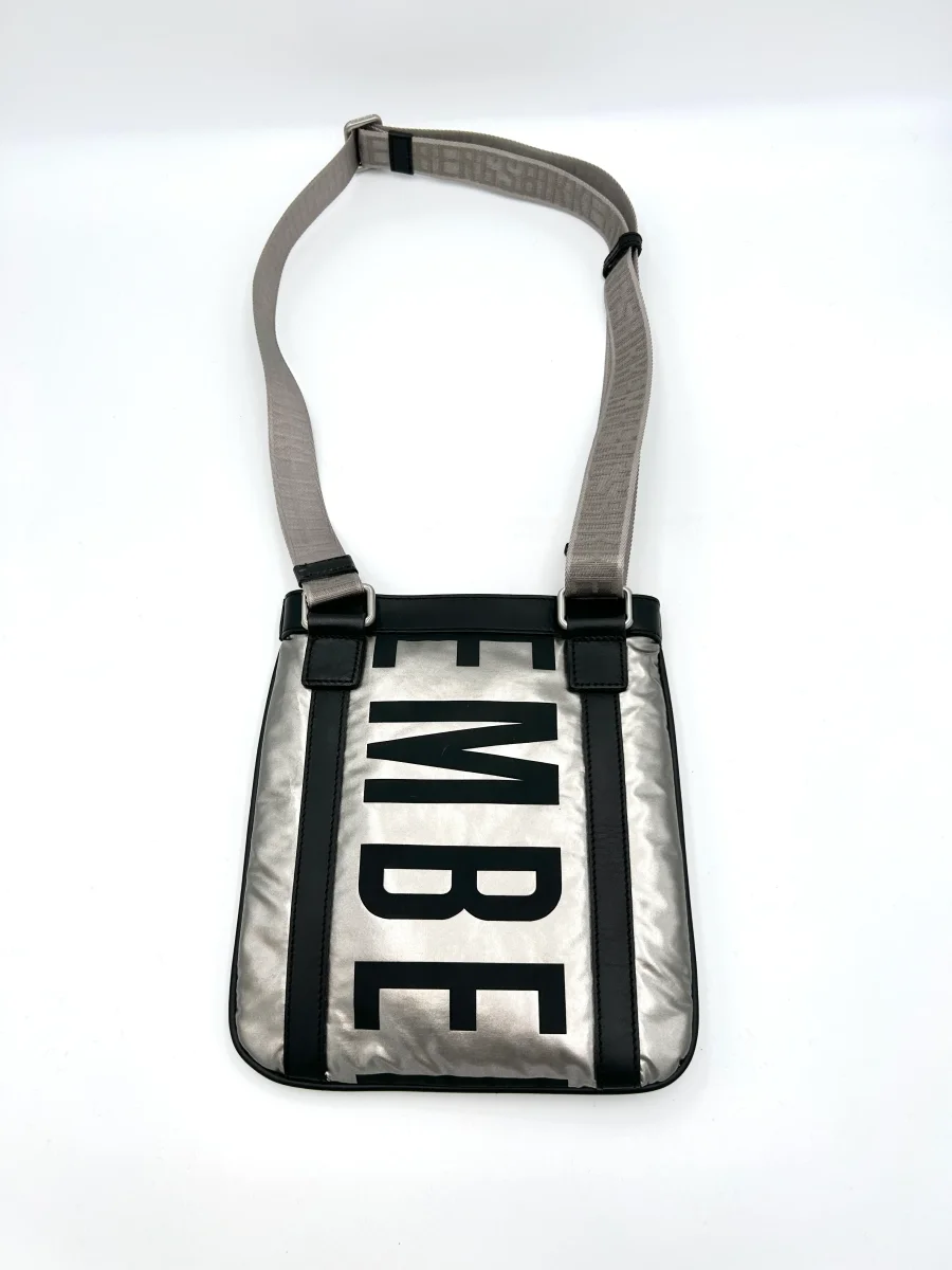 Bikkembergs Borsello piatto logo - argento e nero - immagine 4