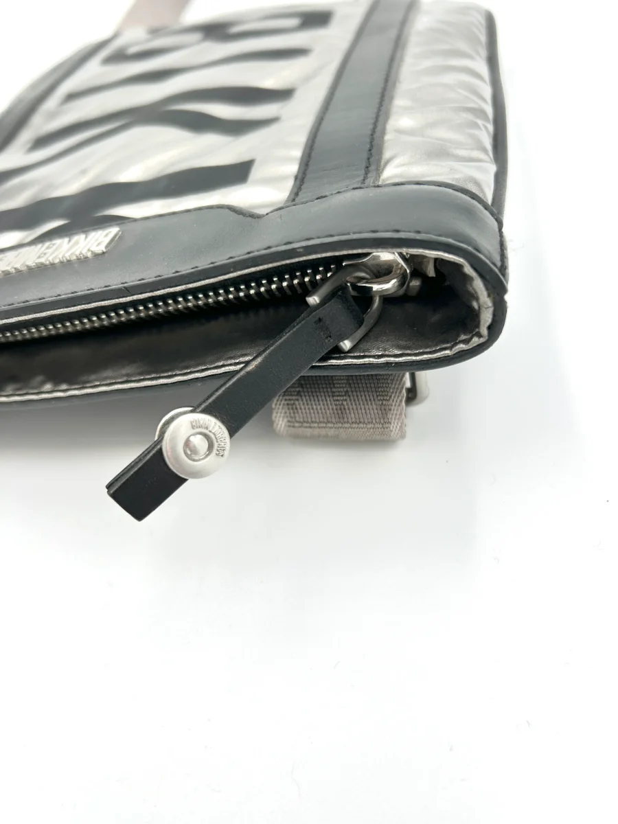 Bikkembergs Borsello piatto logo - argento e nero - immagine 6