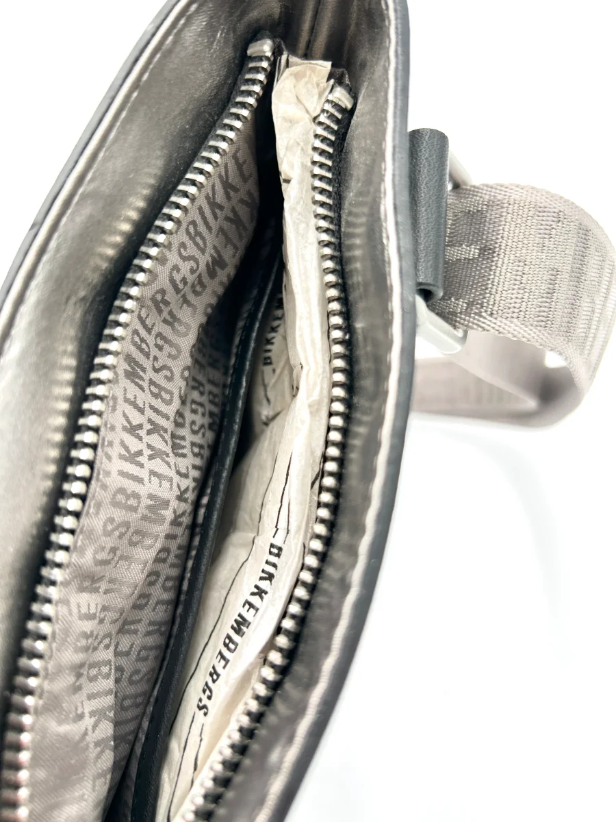 Bikkembergs Borsello piatto logo - argento e nero - immagine 7