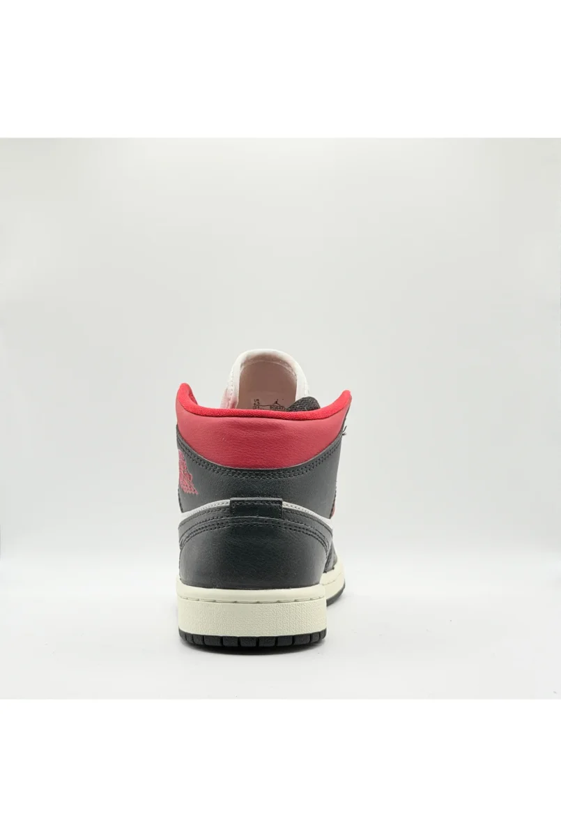 Nike Air Jordan 1 - immagine 7