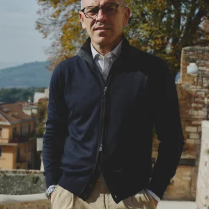 Maglia Zip e Bottoni