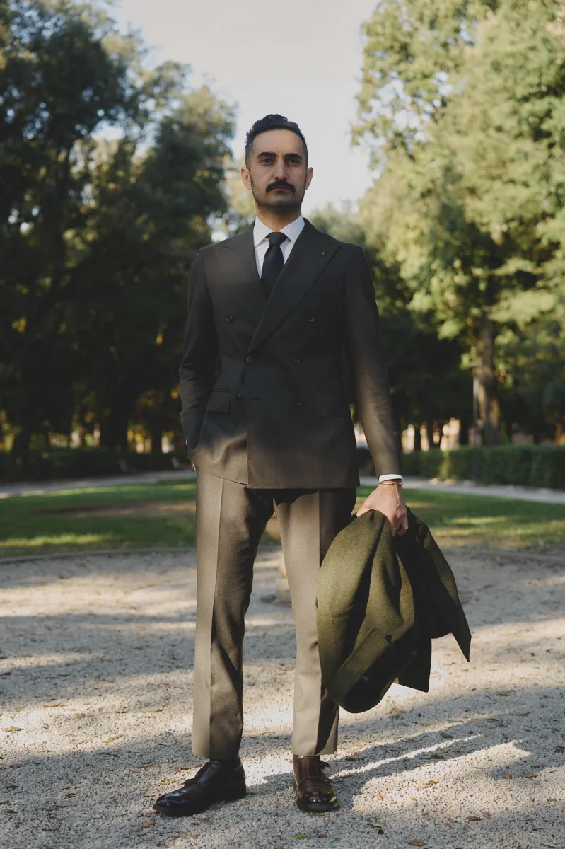 Abito doppiopetto - immagine 2