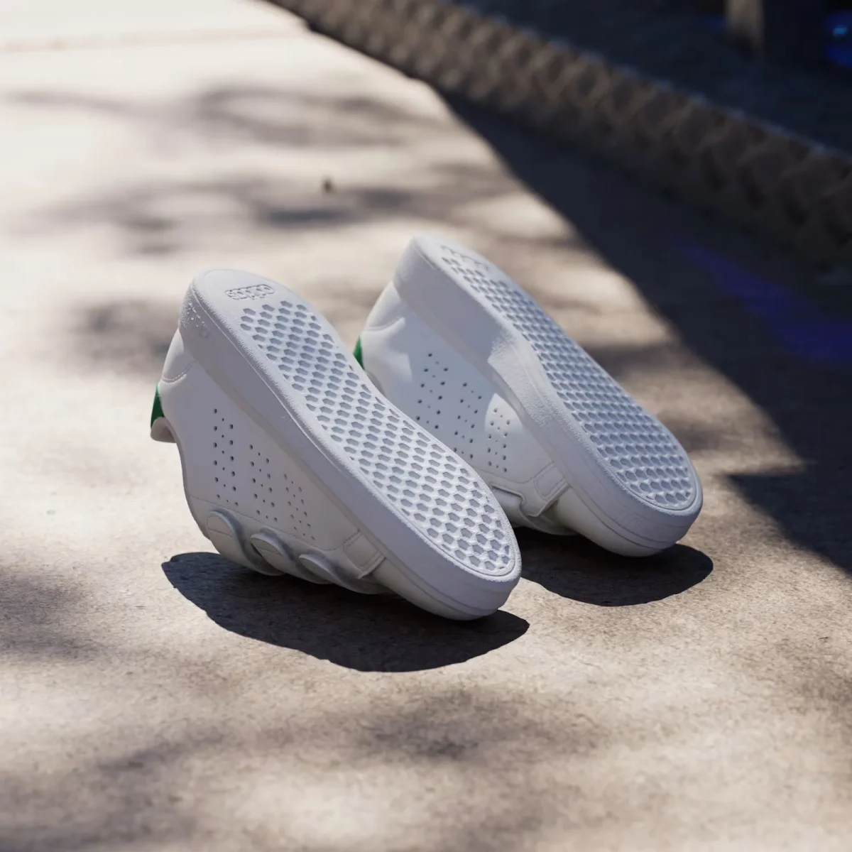 Adidas IE9019 Scarpe Advantage Base 2.0 Kids Cloud White / Cloud White / Green - immagine 4