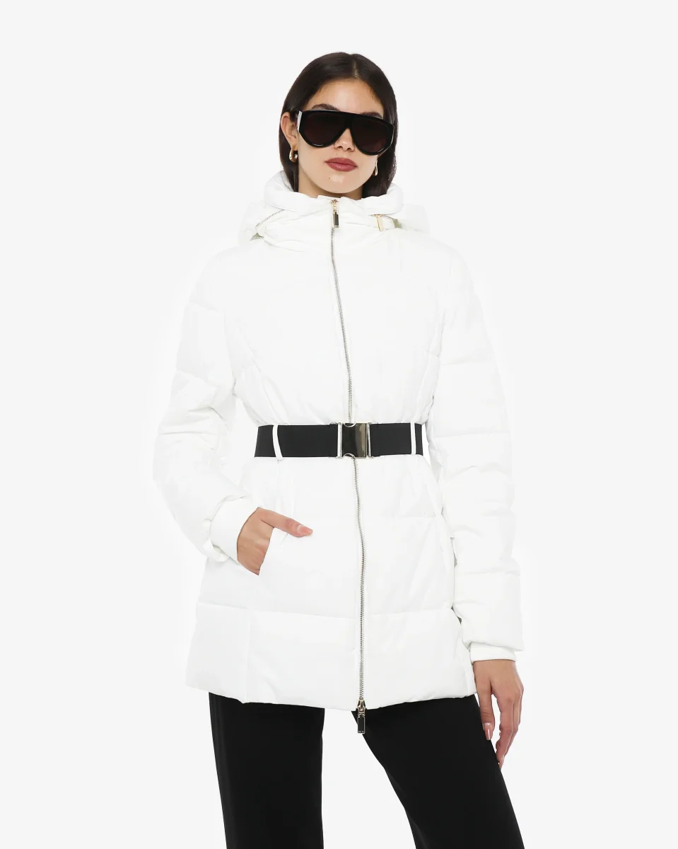 Piumino corto con collo alto e cintura - immagine 8