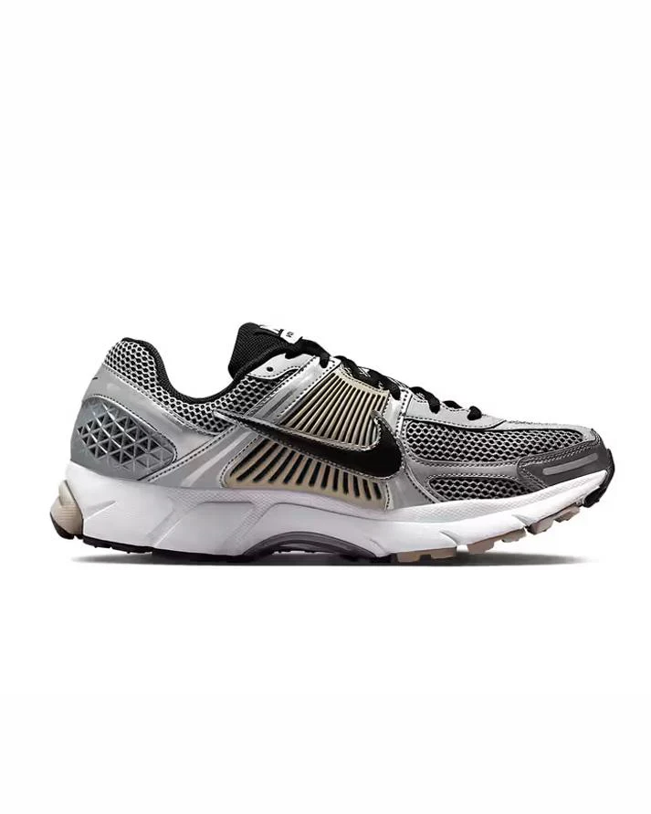 Nike Zoom Vomero 5 'College Gray' - immagine 2