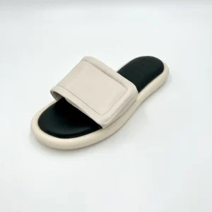 Made in italy Sandalo Slipper regolabile a fascia - in pelle color burro (memory foam)