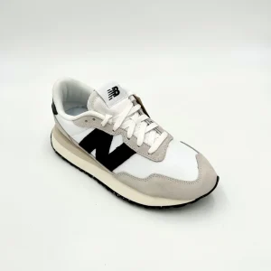 New Balance MS 237 SF - black and white