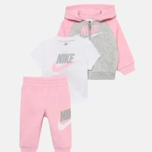 Nike Set Tre Pezzi Rosa Grigio Infant