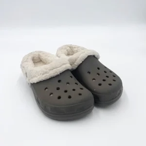Crocs mammoth chocolate kids