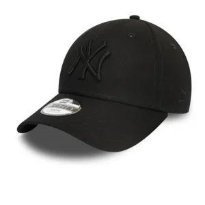 90FORTY Essential Nero New York Yankees