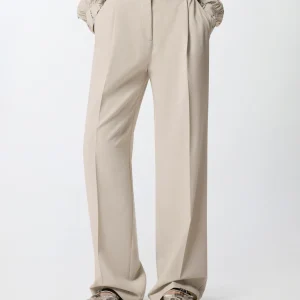 Pantaloni fluidi con piega stirata